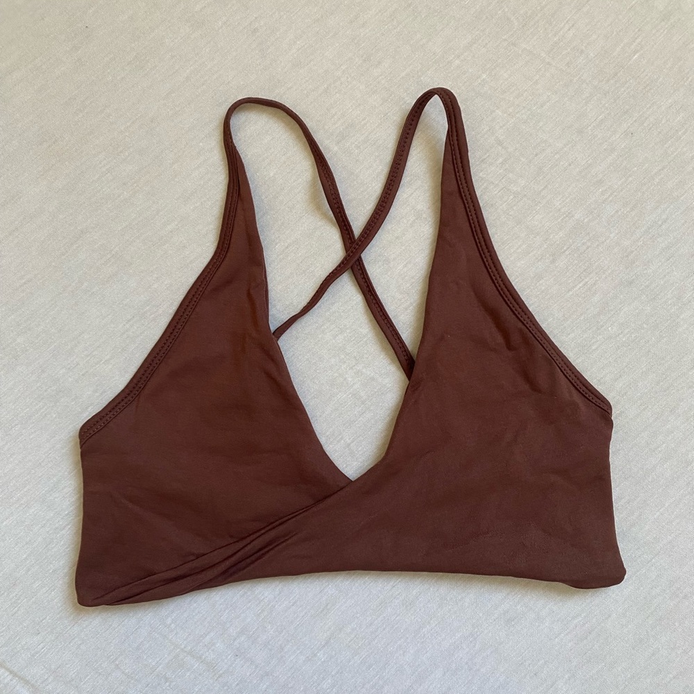 crisscross bra